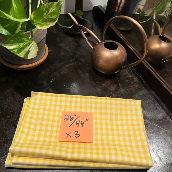 Vintage Bundle of 3 gingham pieces of fabric - Picture 12 of 13